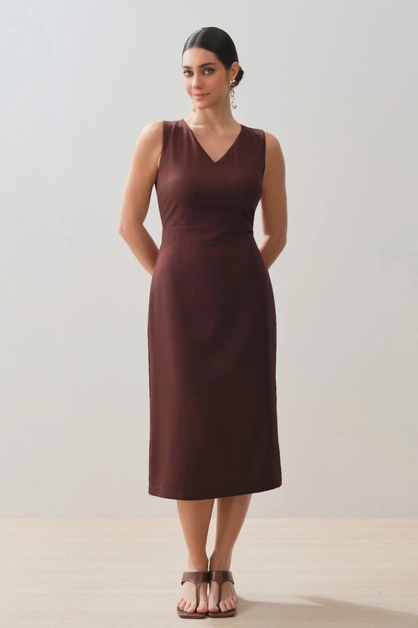 Vestido Midi Regata Decote V Recorte