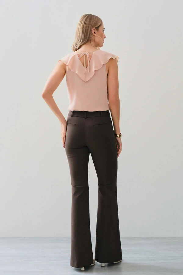 Regata Decote Quadrado Recortes Babado Laço Costas