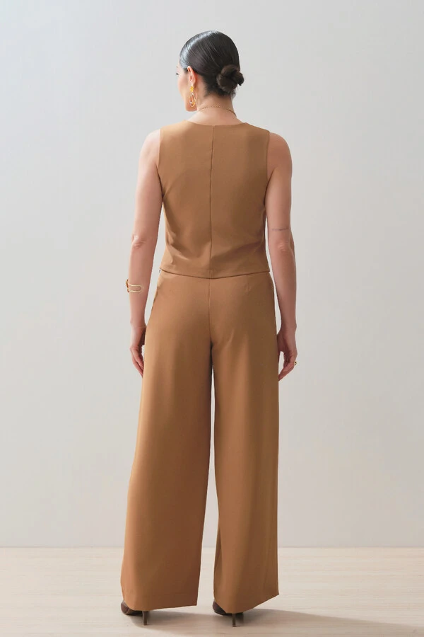 Conjunto de Alfaiataria de Colete e Pantalona Gold