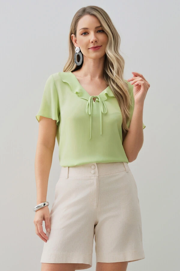 Blusa Decote V Babado Laço