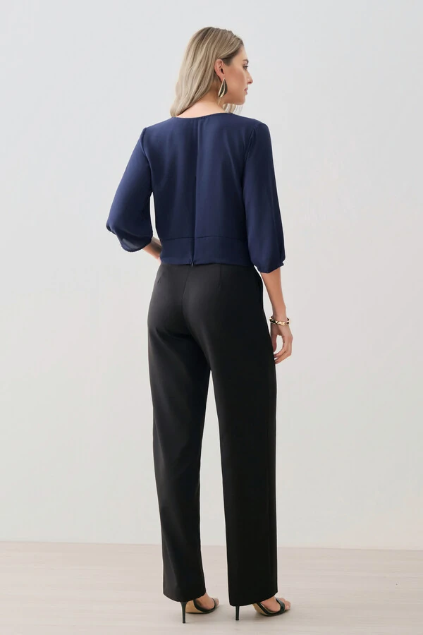 Blusa Crop Manga 3/4 Decote V Cintura Pregas Double