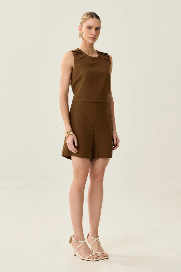 Conjunto de Linho de Blusa Regata Ombro Pregas e Shorts