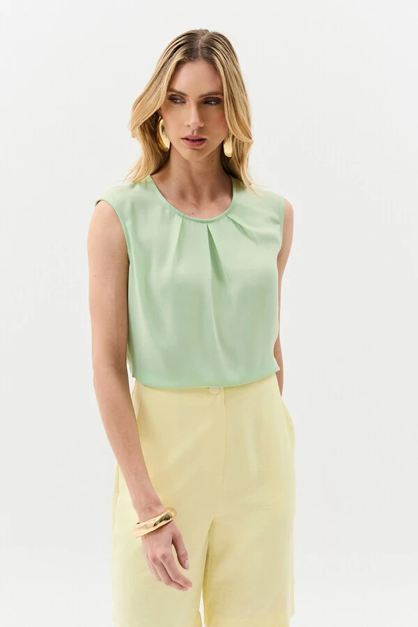 Regata Decote Pregas Triple