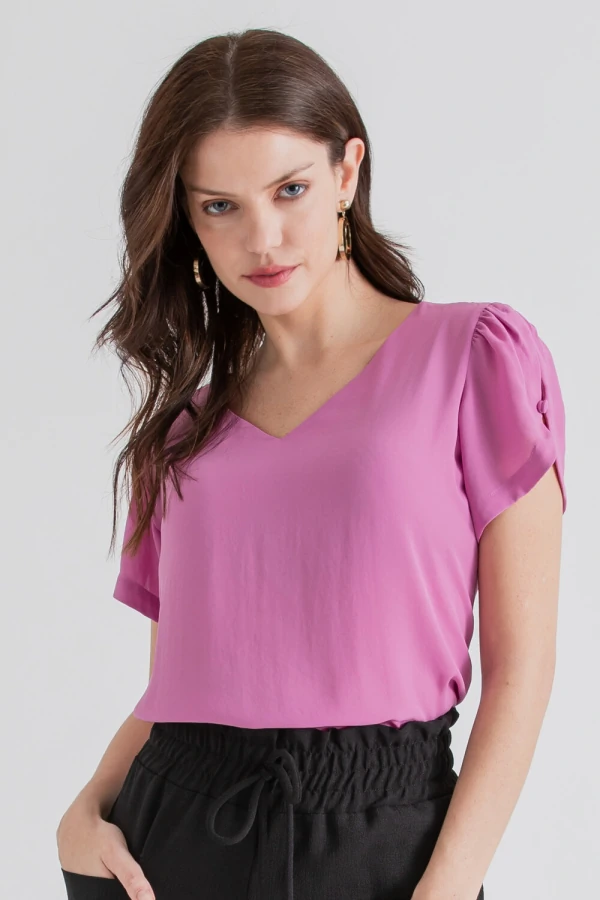 Blusa manga aberta botão forrado