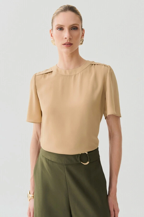 Blusa Manga Evasê Decote Redondo Ombro Prega