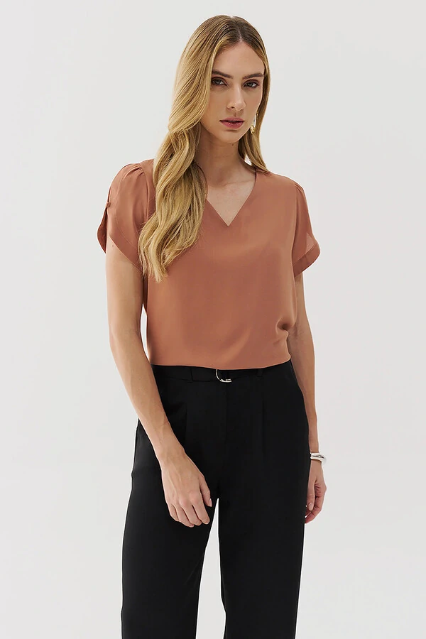 BLUSA MANGA ABERTA BOTÃO FORRADO