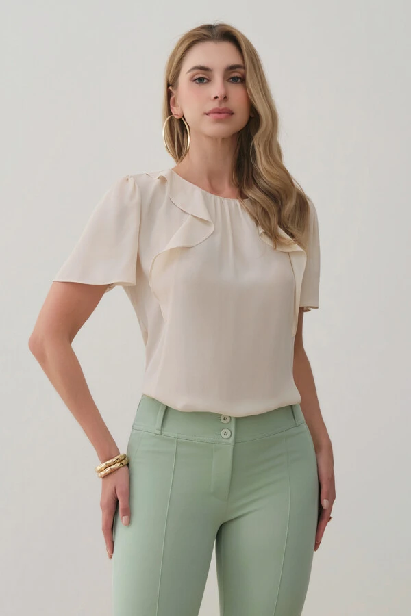 Blusa Babados