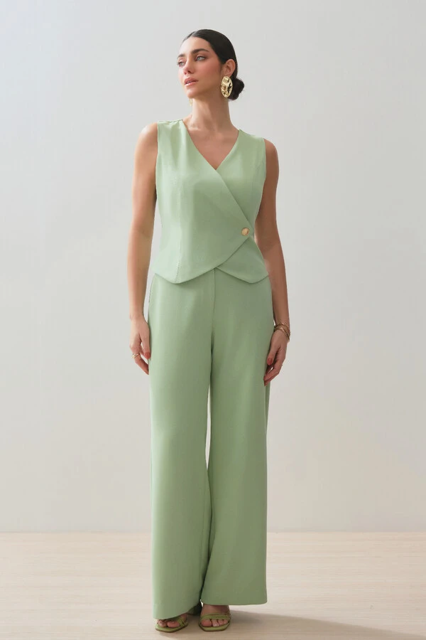 Conjunto de Alfaiataria de Colete e Pantalona Gold