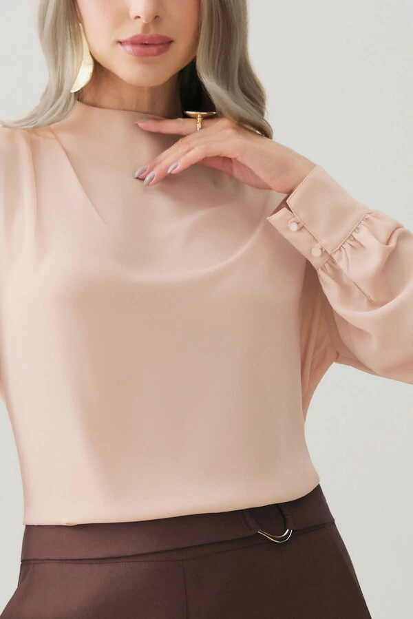 Blusa Assimétrica Manga Longa Punho Double Gola Careca Baixa Ombro Direito Pregas Double