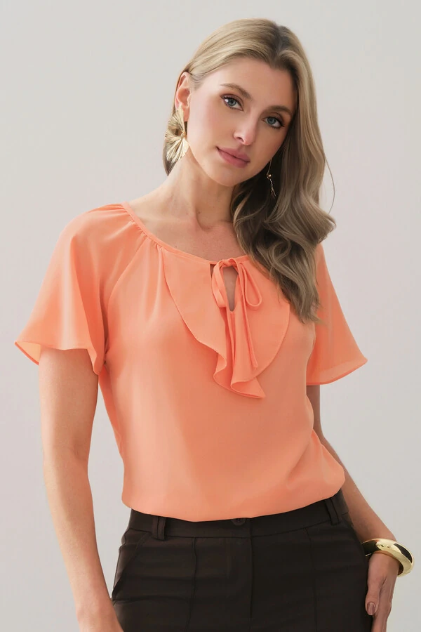 Blusa Manga Raglan Decote Babado Laço