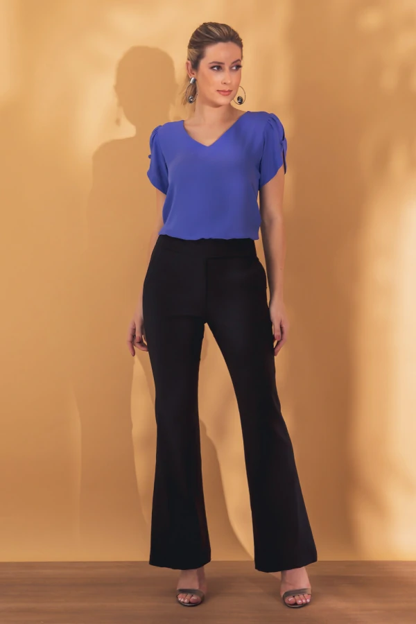 Blusa manga aberta botão forrado
