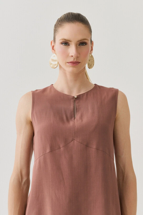 Regata Decote Gota Recortes