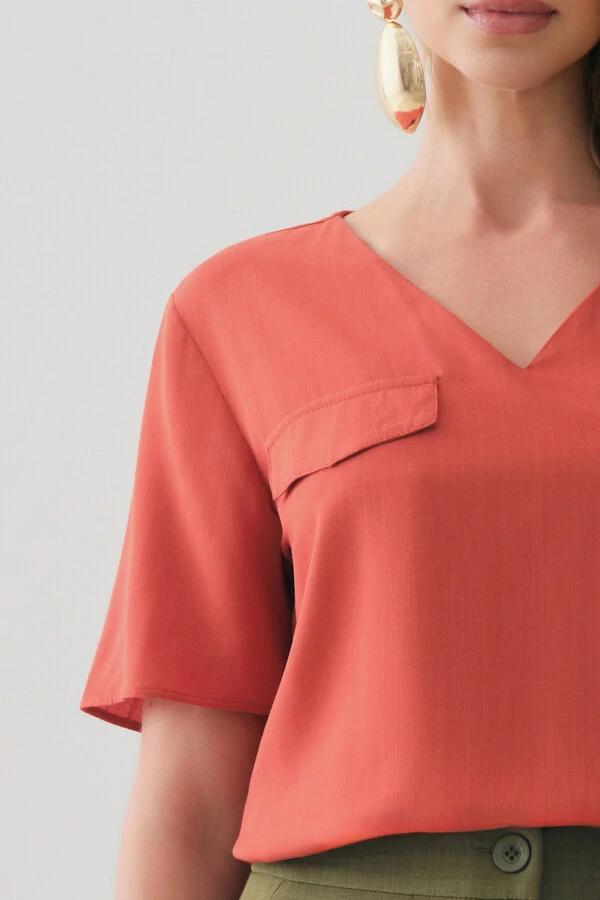 Blusa Decote V Abas