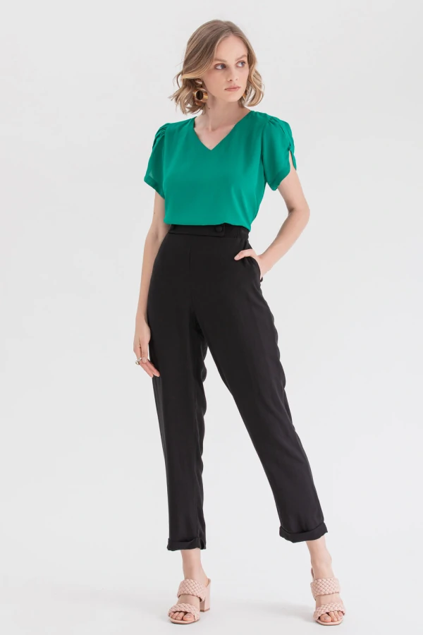 Blusa manga aberta botão forrado