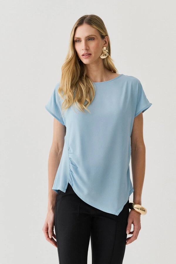 Blusa Assimétrica Manga Morcego Lateral Franzidos