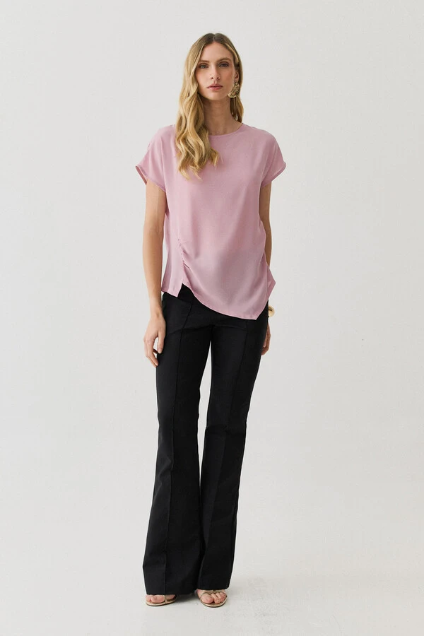 Blusa Assimétrica Manga Morcego Lateral Franzidos