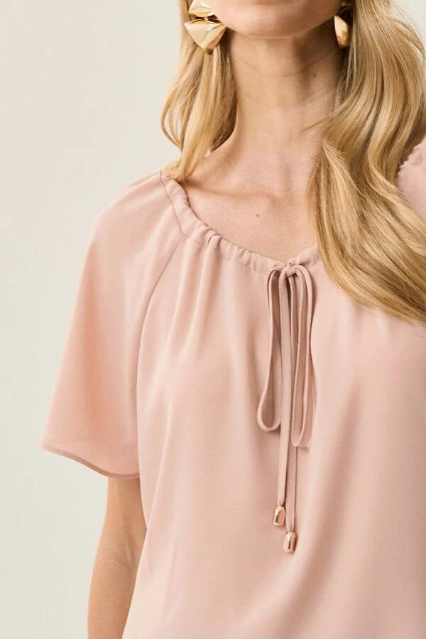 Blusa Manga Raglan Decote Canoa Laço Puxante Ponteira Gold