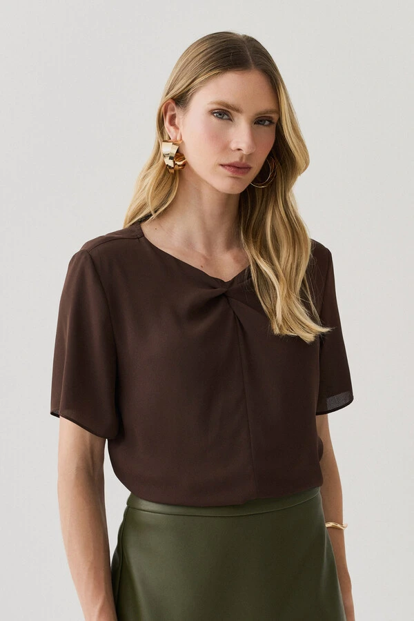 Blusa Decote V Torcido