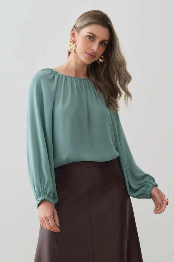 Blusa Assimétrica de Chiffon Yoryu Manga Longa Raglan Ampla Elástico Decote Franzido