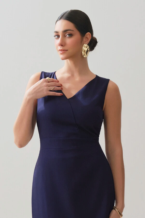 Vestido Midi Regata Decote V Recorte