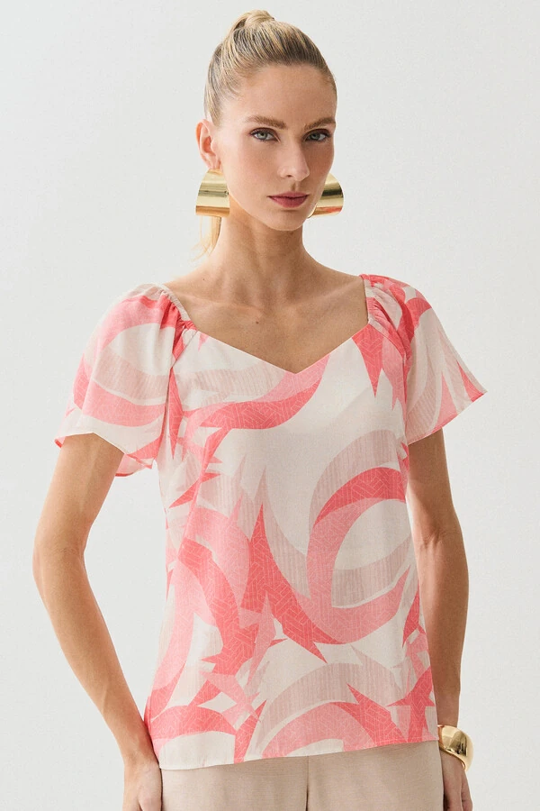Blusa Abstrata Manga Raglan Decote Coração Ombro Elástico