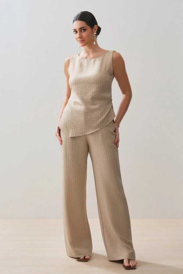 Conjunto de Risca de Giz de Regata Assimétrica Lateral Torcida e Pantalona Gold