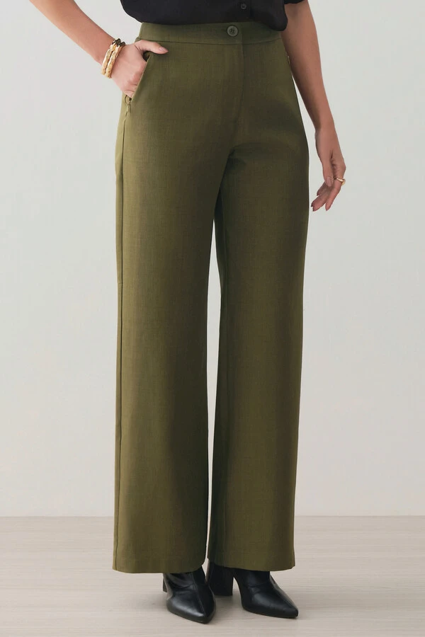 Pantalona Slim de Alfaiataria Bolso Faca Discreta