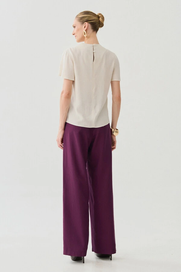 Blusa Assimétrica Gola Careca Baixa Pregas Ombro Direito