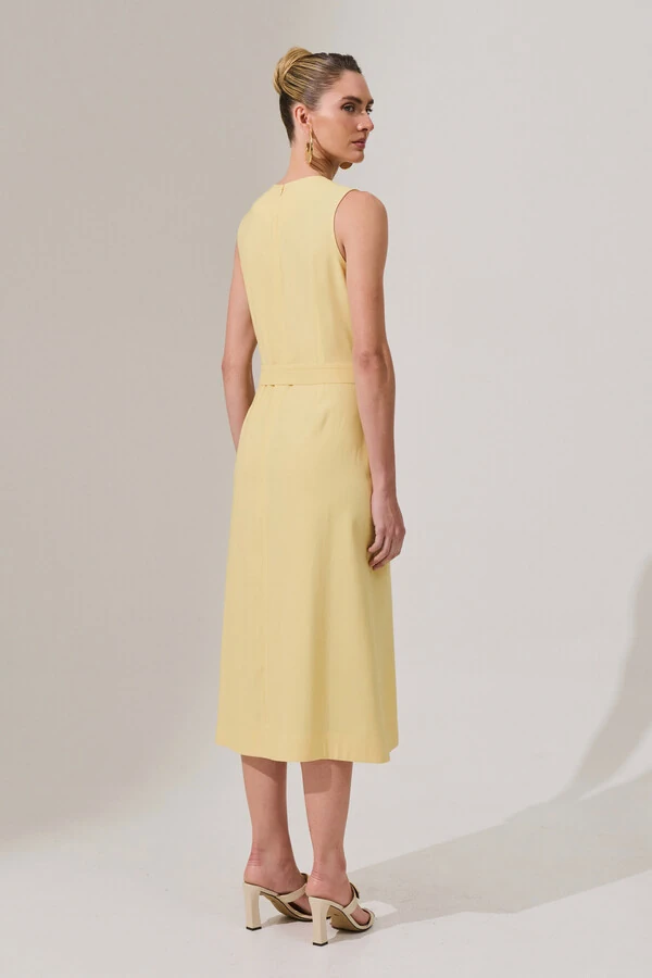 Vestido Midi Regata de Alfaiataria Recortes Cinto Fivela Forrada Fenda Frontal