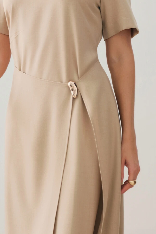 Vestido Midi de Alfaiataria Assimétrico Transpassado Pregas Gold