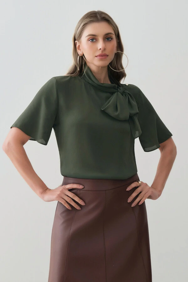 Blusa Assimétrica Gola Dobrada de Laço Ombro Esquerdo Gold Double