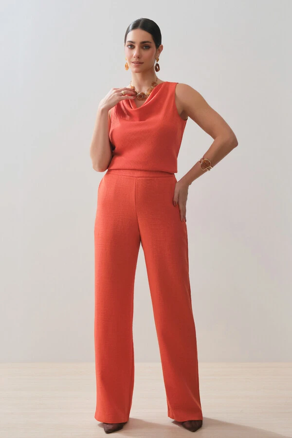 Conjunto de Blusa Regata Decote Drapeado e Pantalona