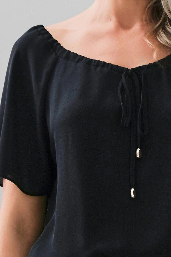 Blusa Manga Raglan Decote Canoa Laço Puxante Ponteira Gold