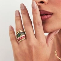 Anel dourado 7 elos coloridos