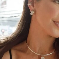 Brinco meia argola ródio branco quadrada larga lisa