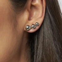 Brinco ródio branco ear cuff 3 esferas
