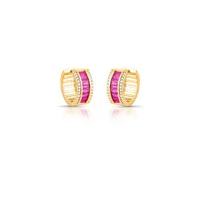 Brinco argola dourada zircônias turmalina rosa e zircônia cristal em linha