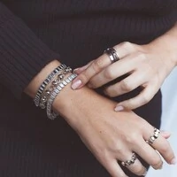 Pulseira ródio branco elo trançado intercalado com fecho boia