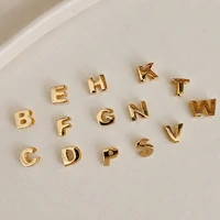 Pingente dourado letra lisa passante