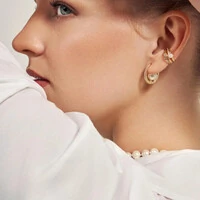 Piercing dourado pérola shell, trançado zircônia