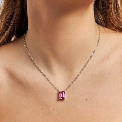 Foto Colar ródio branco com pingente cristal retangular turmalina rosa