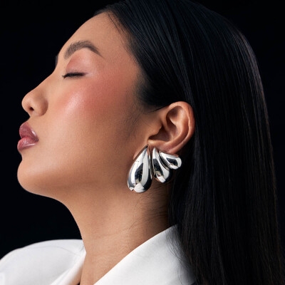 FotoBrinco ródio branco gota lisa abaulada M