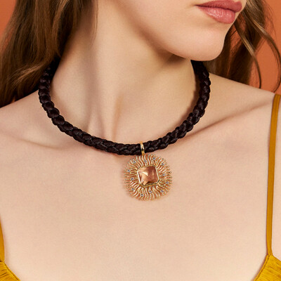 Foto Colar dourado elos retangulares com pingente solare cristal champanhe e fecho click