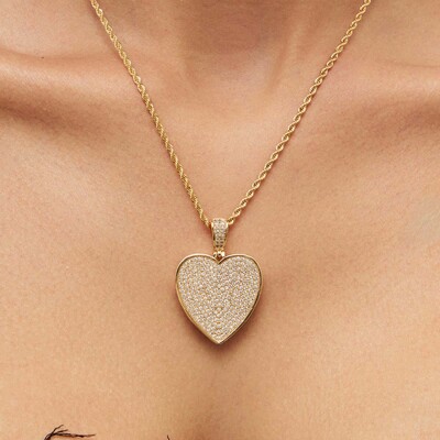 FotoColar dourado cordão baiano com pingente de coração com zircônias cristal