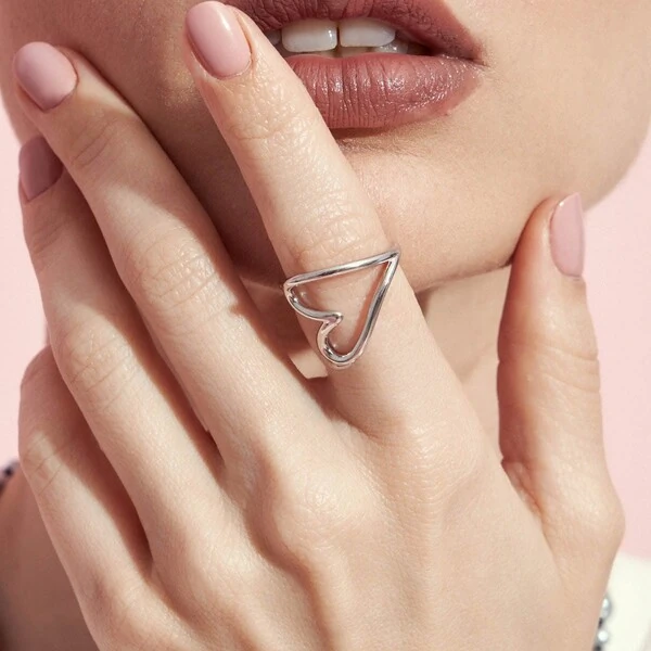 Anel prata 925 coração de lateral vazado