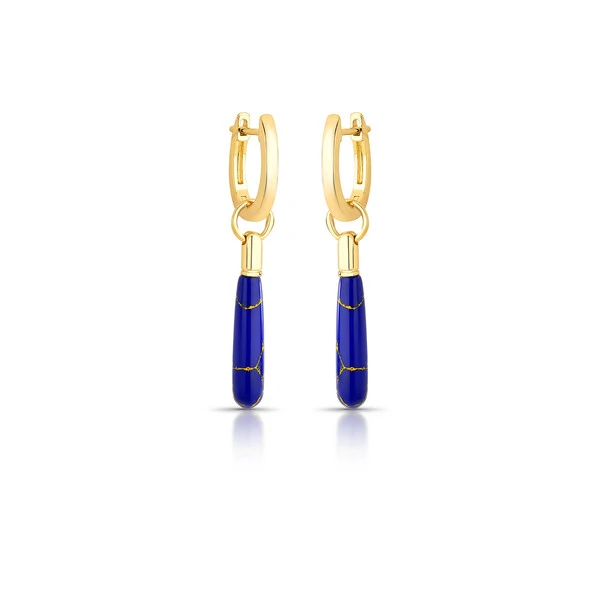 Brinco argola dourada com pingente pendular de pedra reconstituída lapis lazuli
