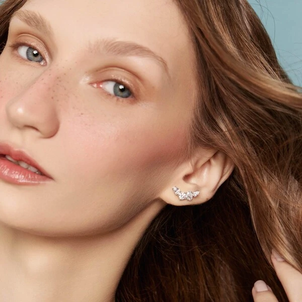 Brinco ear cuff prata 925 cristais em formato redondo, gota e oval