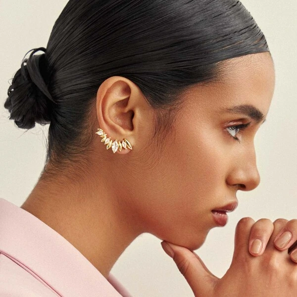 Brinco ear cuff dourado 5 navete cristal e lisos
