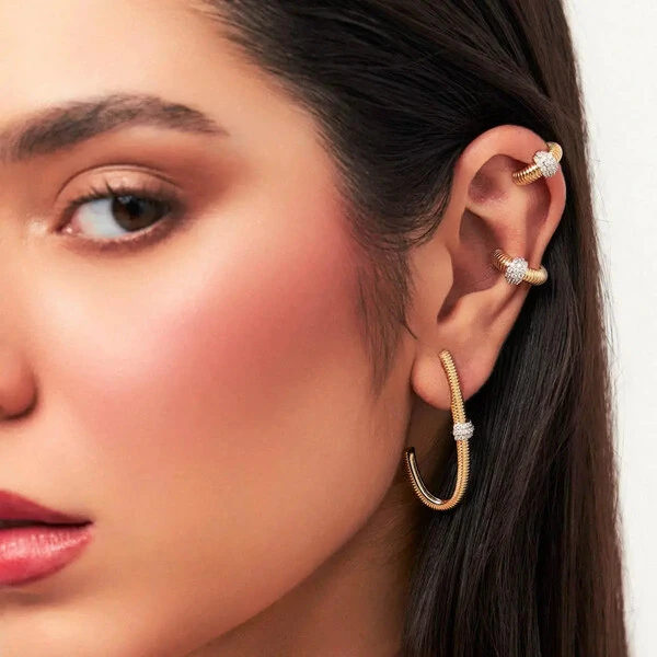Piercing dourado com 3 fileiras zircônia gray rodinada