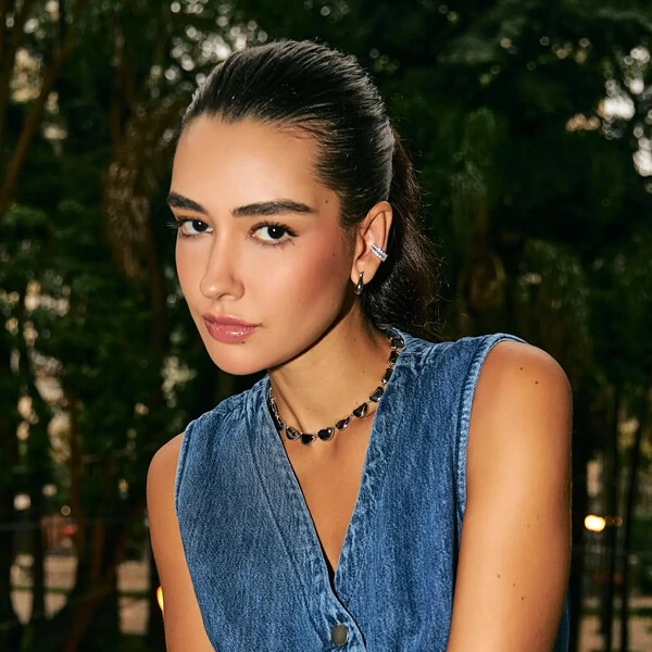 Colar ródio branco ovais curvos e lisos dispersos 50cm